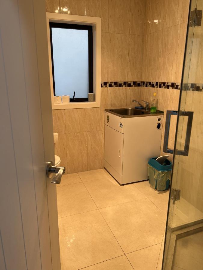 Guest Suite - Cosy Place In The Wattle Downs Auckland Exterior foto